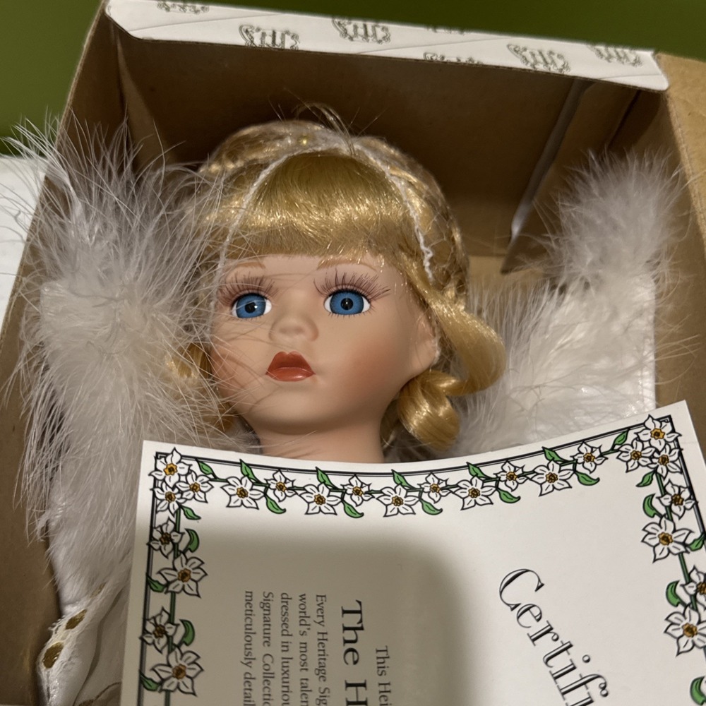 Heritage Signature Collection Savannah Doll Blonde Angel Bride Doll CoA Harp - Picture 15 of 16